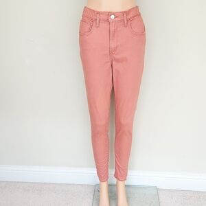 Levi Strauss 720 High Rise Super Skinny Pants